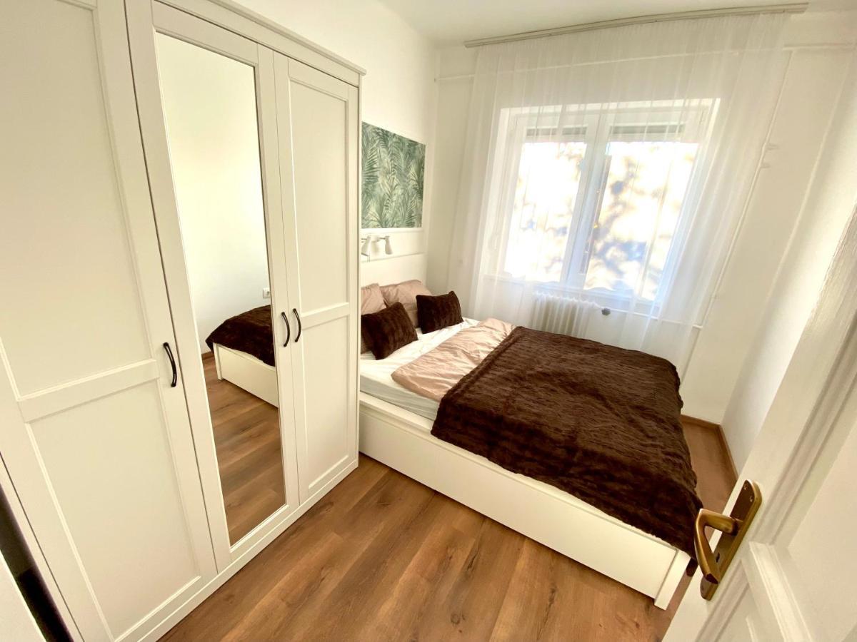 Esther Apartman Tatabanya Exterior photo