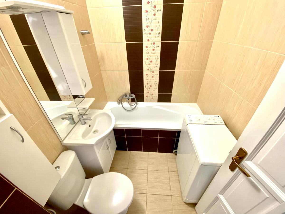 Esther Apartman Tatabanya Exterior photo